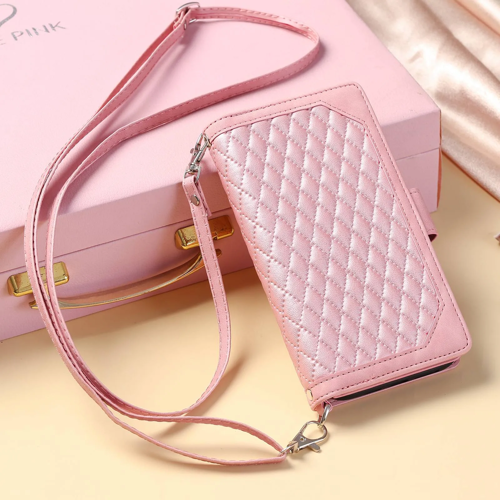 005 Style For Samsung Galaxy S21 FE 5G, Anti-scratch Zipper Pocket Phone Cover Rhombus Texture PU Leather Anti-fall Wallet Case Stand with Strap Card Holder