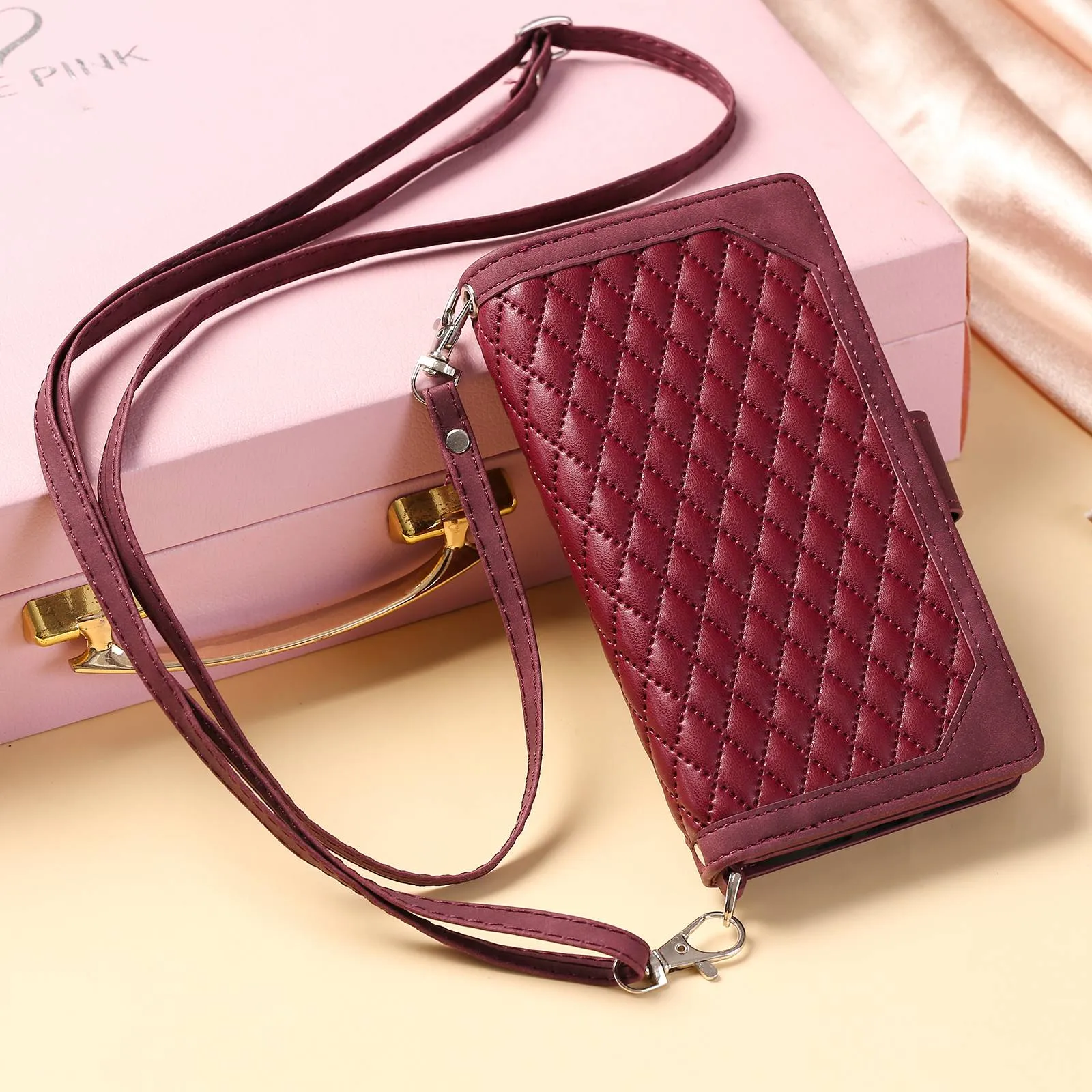 005 Style For Samsung Galaxy S21 FE 5G, Anti-scratch Zipper Pocket Phone Cover Rhombus Texture PU Leather Anti-fall Wallet Case Stand with Strap Card Holder