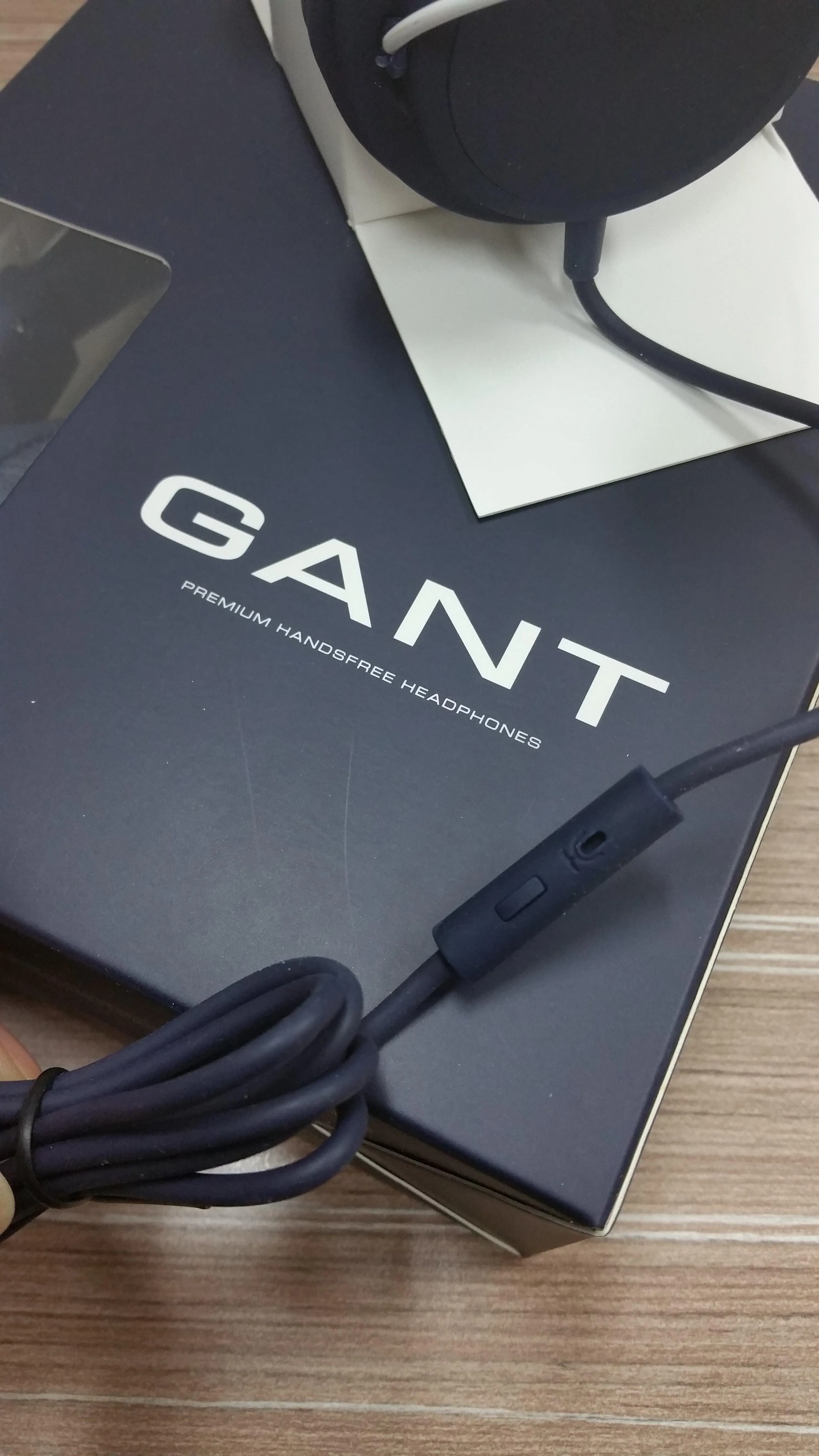 Gant Premium Handsfree Headphones