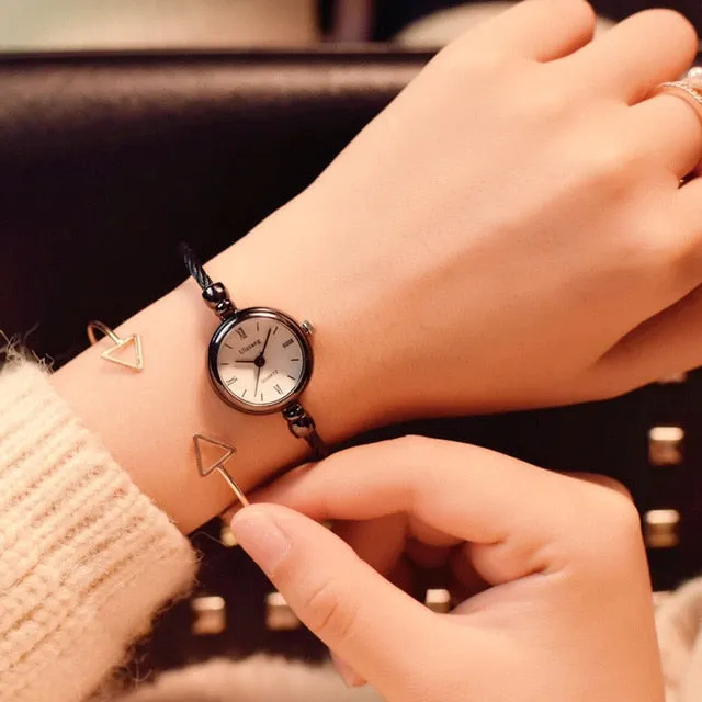 Small Gold Bangle Bracelet Luxury Watches, Stainless Steel, Retro Ladies Quartz Wristwatches, Fashion Casual Women Dress Watch