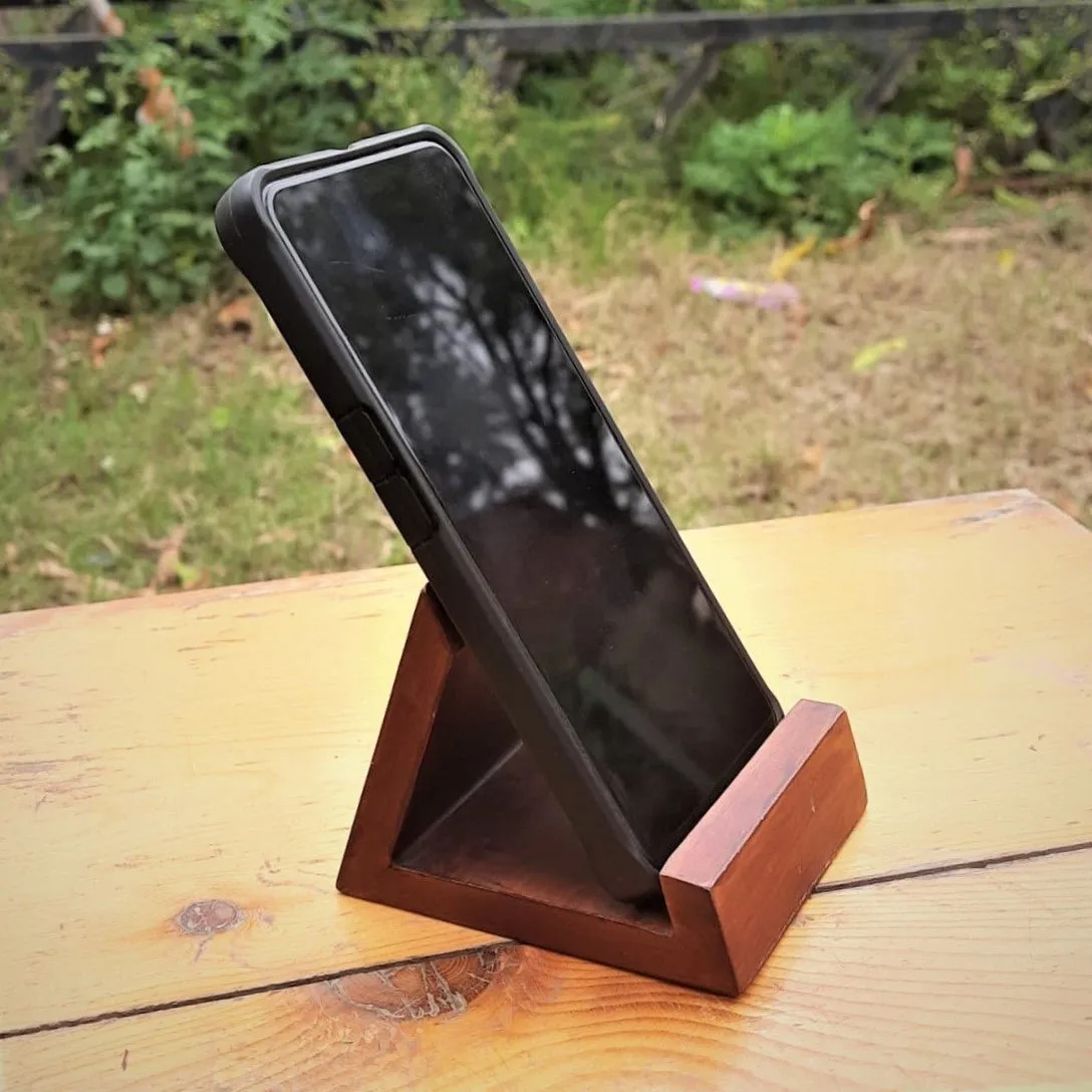 Wooden mobile holder for all age groups | 3X3X3.5 inches